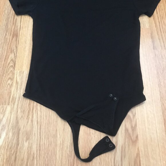 Aritzia Wilfred Free Black Short Sleeve T-shirt Thong Bodysuit Size S - Picture 5 of 7